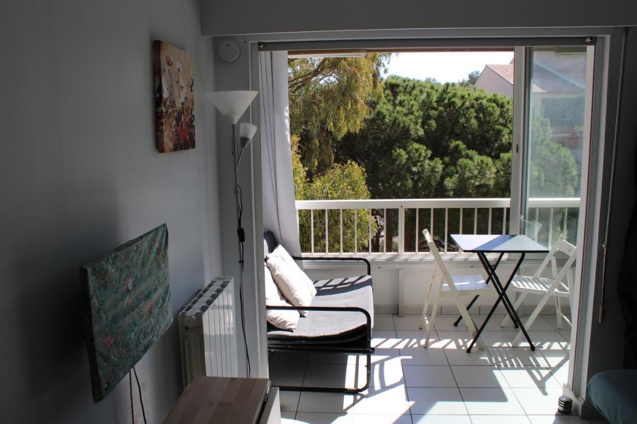 Studio L'Echappee Mandreenne Le Calme Entre Mer Et Foret Saint-Mandrier-sur-Mer Bagian luar foto